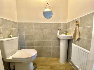 WC- click for photo gallery